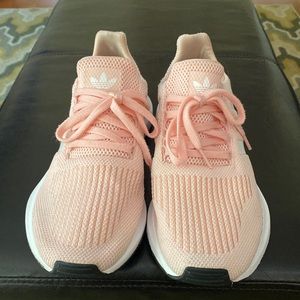 Women’s Adidas tennis shoe…worn maybe 5 times